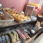 Source Отель Париж