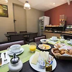 Source Hotel 3*