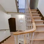 Source Отель Париж