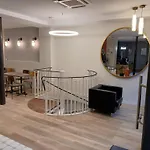 Source Отель Париж