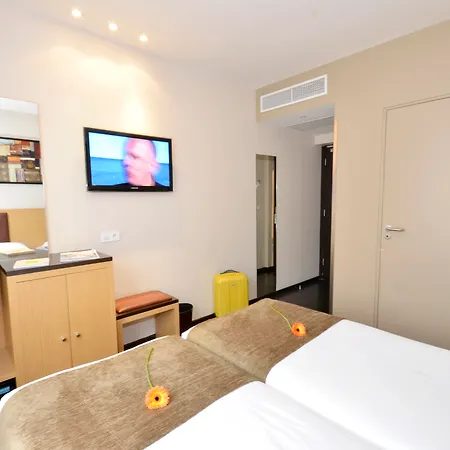 Source Hotel Paris