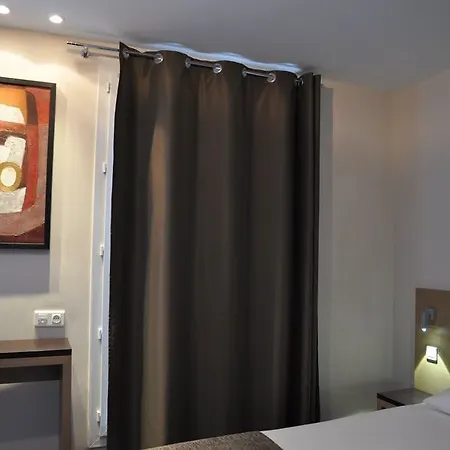 Source Hotel 3*